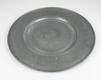 Large pewter wall plate with historiated Berendsohn '900 bas-relief