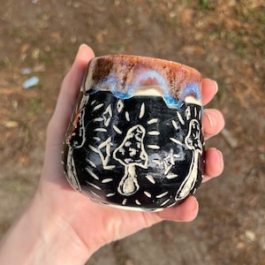 Sgraffito Mush Cup