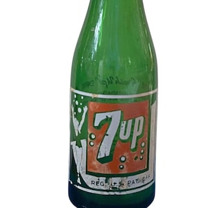 Antique 1930s 7up bottle|8 bubble swimsuit series|Collectible iconic green ACL|7oz|Bottled: Hartford/New Haven Ct|Roxbury Relics|Ships FREE!
