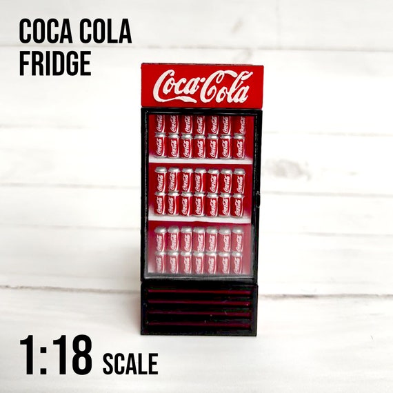 1-18 Maßstab / Handmade / Miniatur Coca Cola Kühlschrank / Mit Cola Dosen /  Modell Kit / Diorama Zubehör / Actionfigur / Puppenhaus - .de