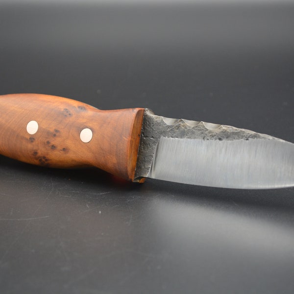 Handgefertigt Full Tang Sgian Dubh / Geschmiedete o1 Werkzeug Stahl Klinge / Thuya Burl Griff