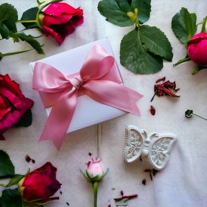 White ceramic butterfly, white butterfly to hang, decorative butterfly, wedding arrangements