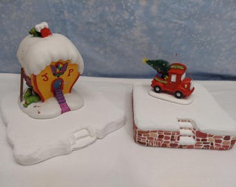 The Grinch Christmas Village - Set of two  Platforms for Department 56~ Exclusive ~