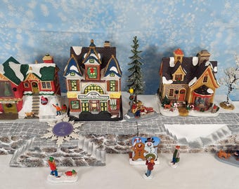 Plate-forme d'affichage du village de Noël en mousse de polystyrène Caddington Alpine Snow pour Lemax / Department 56 * Passez au niveau supérieur avec le minimalisme * * Lot de 2 * 021 & 022