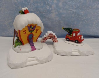 The Grinch Christmas Village - Set of two Platforms for Department 56~ Exclusive ~ Platforms with Stone Bridge -