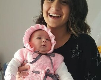 Handgebreide babyjurk, newborn outfit, veelzijdige maten