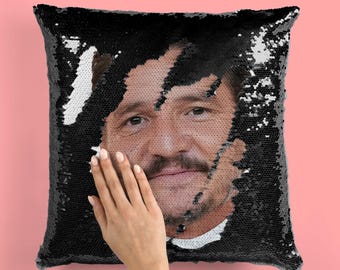 PEDRO PASCAL - Fan Sequin Pillowcase