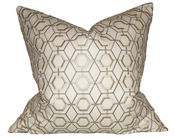 Funda de almohada de lino bordada Schumacher