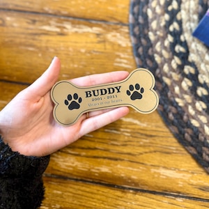 Personalized Pet Memorial Plaque Engraved Acrylic Bench Marker Bone Shaped