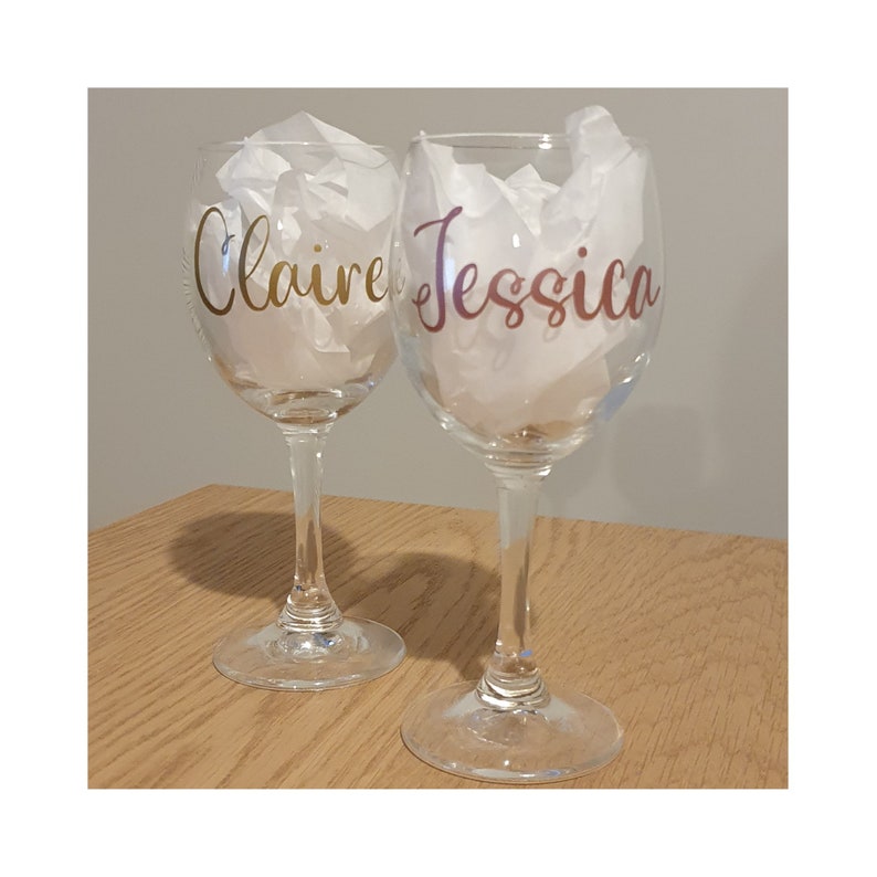 glass showing how you can put a vinyl decal on it, 
rose gold matte vinyl decal colour on one glass, gold matte vinyl decal colour on the other glass