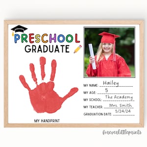 Recuerdo de graduación de preescolar, huella de mano del último día de preescolar, cuestionario de entrevista para graduados de preescolar, actividad de fin de preescolar