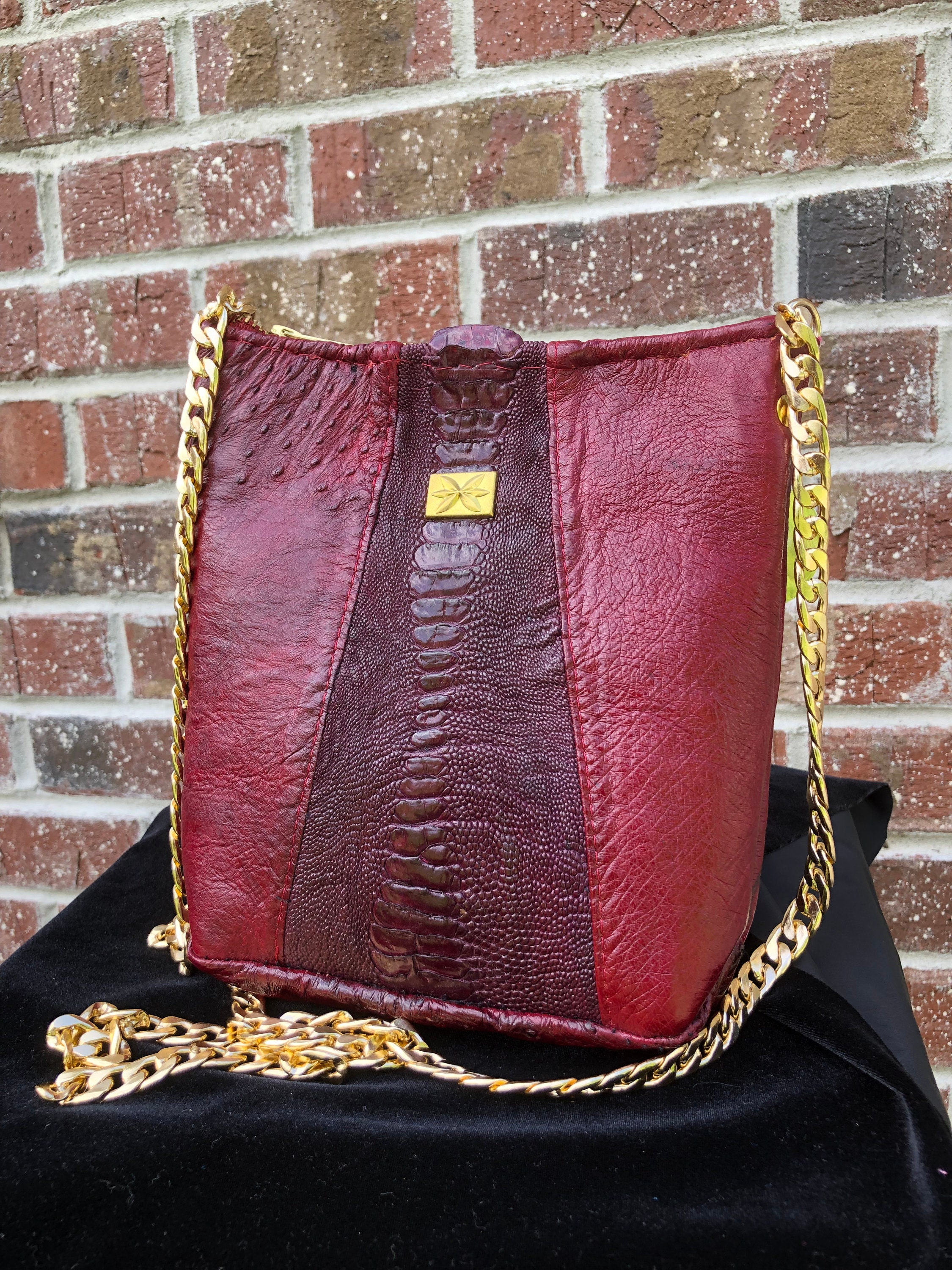 PHOTOS: Here's the Rest of Your Ostrich-Skin Handbag