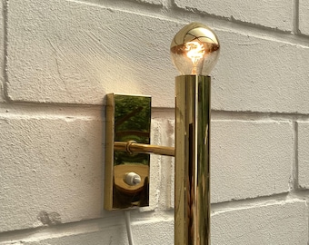 Prachtig vormgegeven FOG & MØRUP mid-century moderne messing wandlamp uit de jaren 60/70, Denemarken