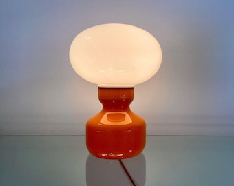 Orange glass 1970s Space Age Pop Art MCM table lamp, opal glass