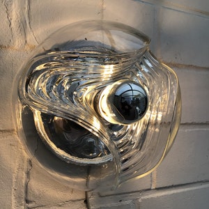 PEILL & PUTZLER - Futura | 1970er Wave Chrome Glas Wandlampe Wandleuchte