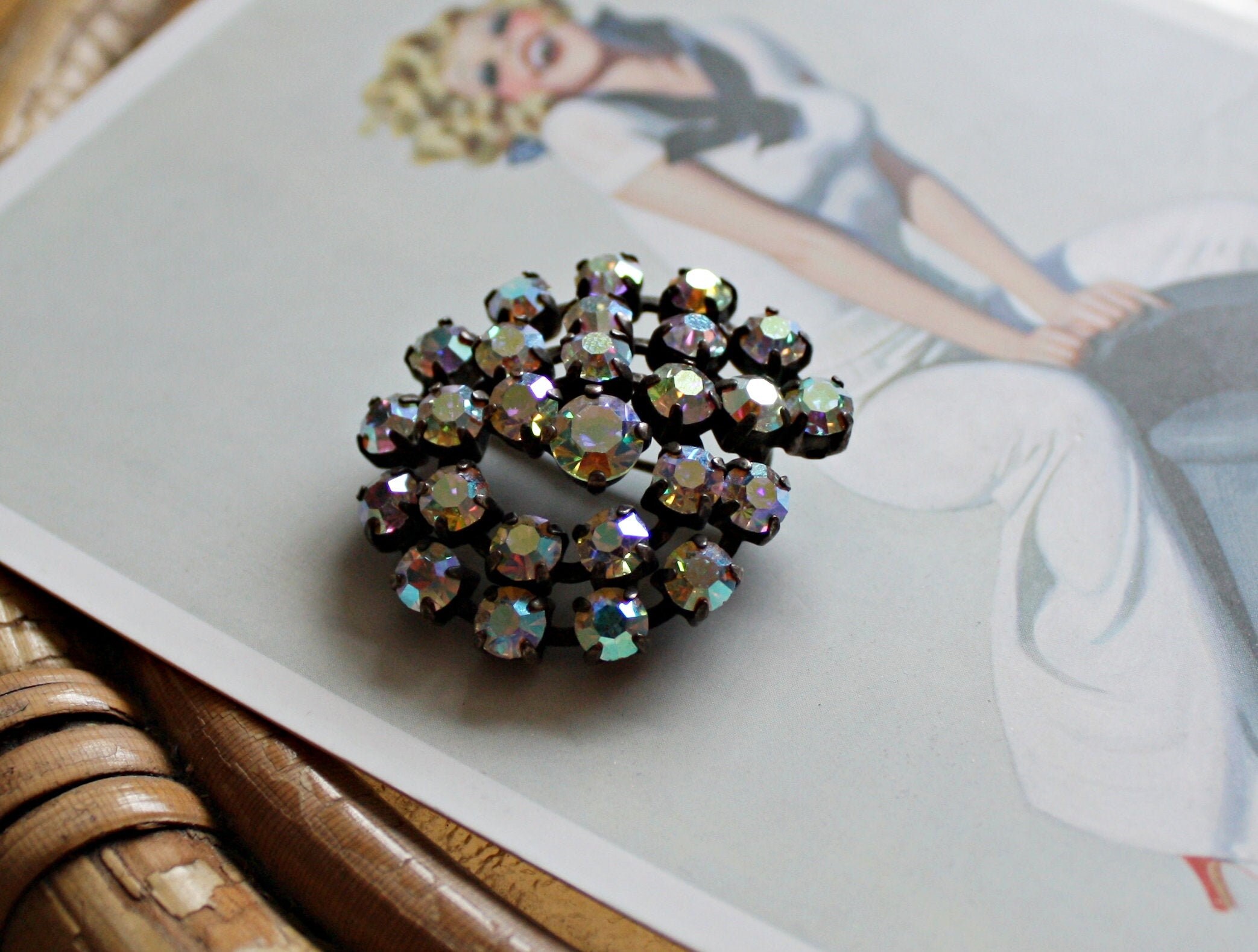 Elegant Sparkly 1940s Brooch Etsy