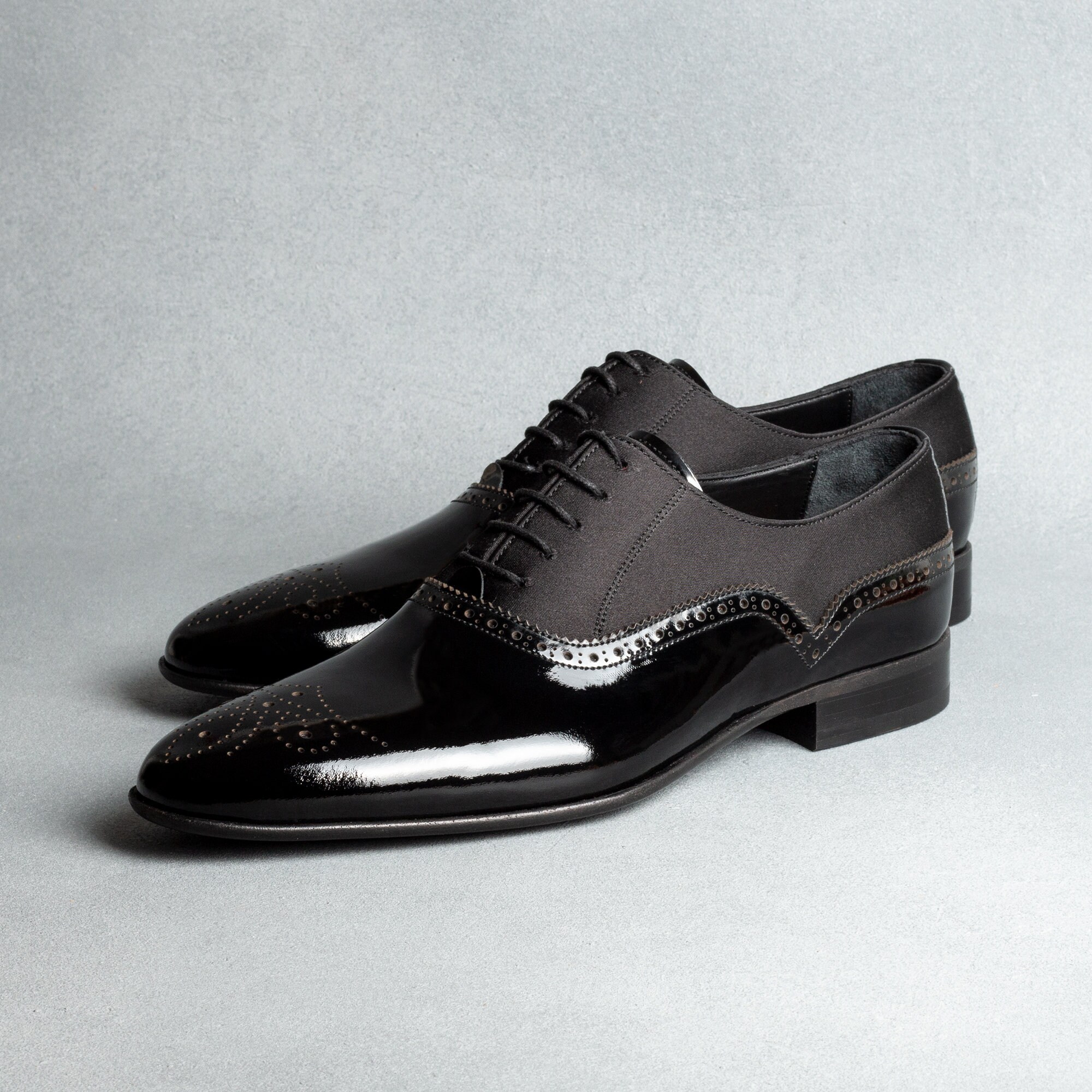 靴 Belted lame leather shoes il_1080xN.4365359180_hycn.jpg