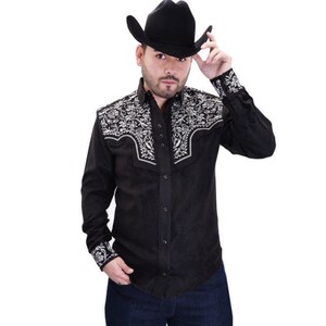 Camisas de clearance vestir bordadas