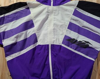 avia windbreaker