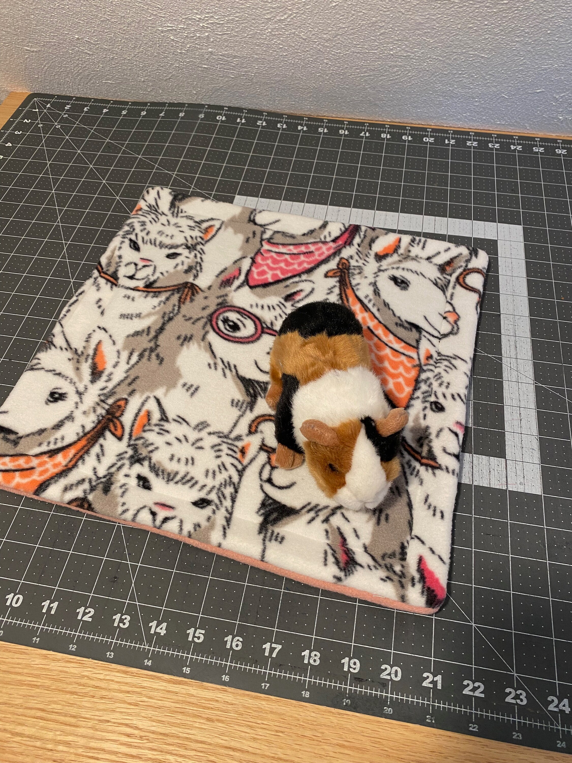 1x1 Guinea Pig Fleece Potty Pad With Uhaul Llama Fleece Cage Etsy