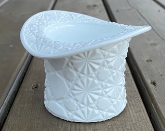 Vintage Indiana Glass Milk Glass Daisy and Button Pattern Pressed Glass Top Hat Trinket Dish Candle Holder Planter Retro Collectable Glass