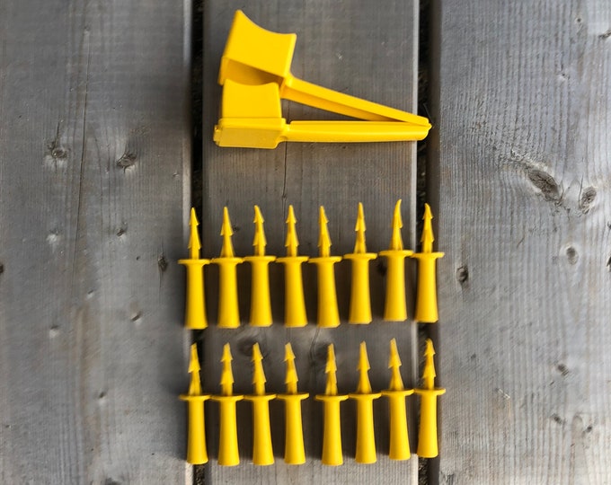 Vintage Tupperware Corn on the Cob Holders Set of Sixteen enough for 8 Cobs and Corn on the Cob