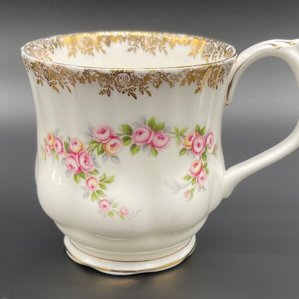 Vintage Royal Albert Dimity Rose Pattern Pink Yellow Rose Garland Gold Floral Edge Fine Bone China Montrose Coffee Mug Made in England