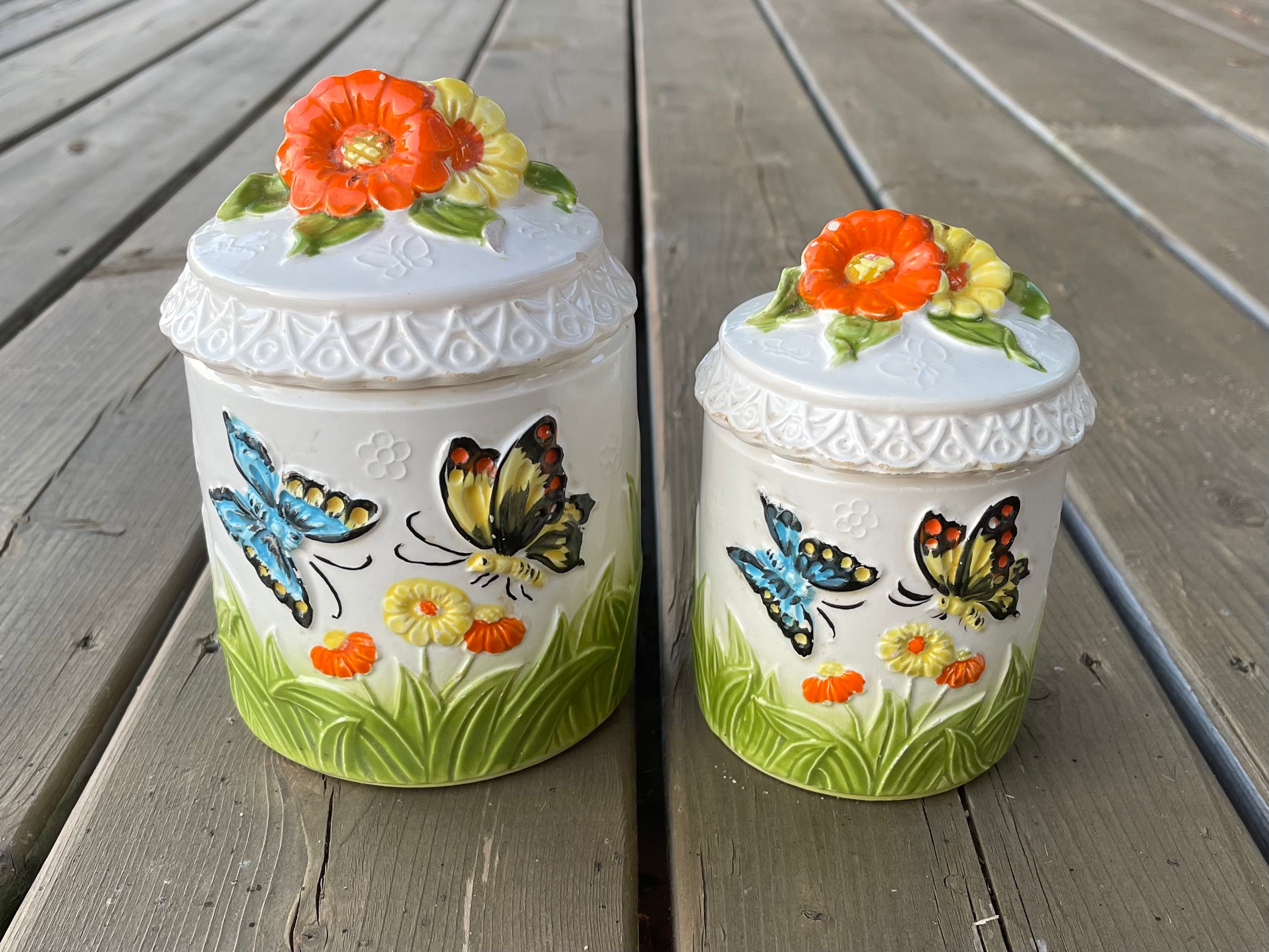 Set of Two Vintage 1960s Til Butterfly and Flower Small Ceramic