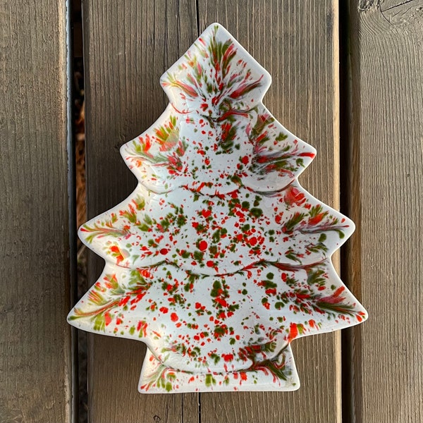 Vintage Hobbyist White, Red and Green Splatter Drip Glaze Ceramic Christmas Tree Shaped Plate Candy Dish Trinket Dish Retro Christmas Decor