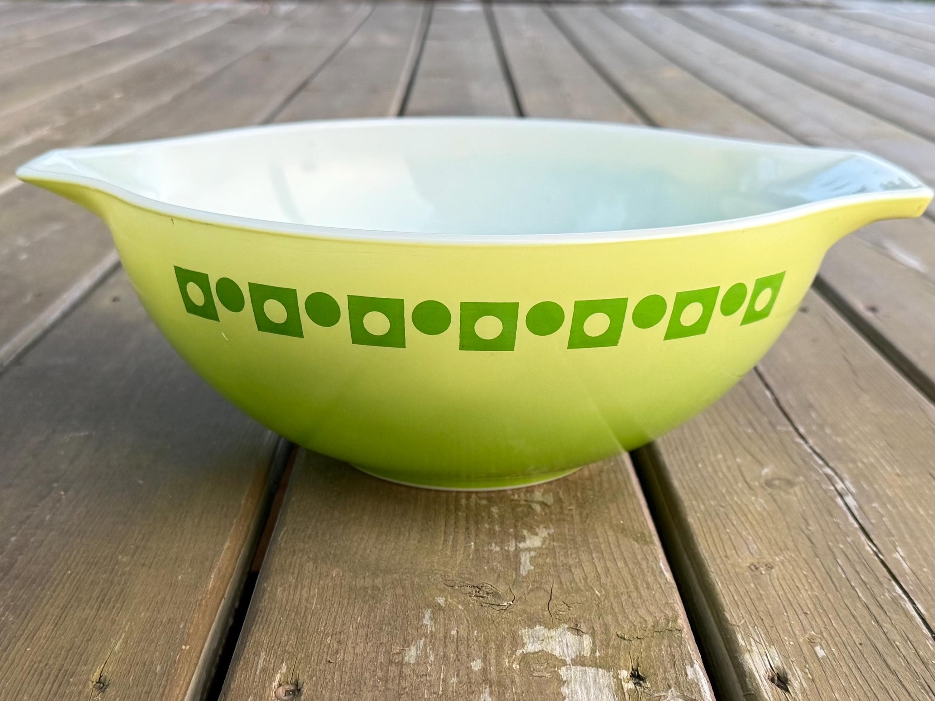 Vintage 1970s Pyrex Green Salad Pattern Green Dot-squares 4 Quart