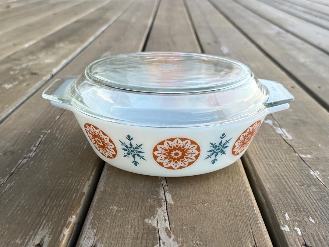 Vintage JAJ Pyrex Morning Star Pattern 509 Round Decorator Casserole ...
