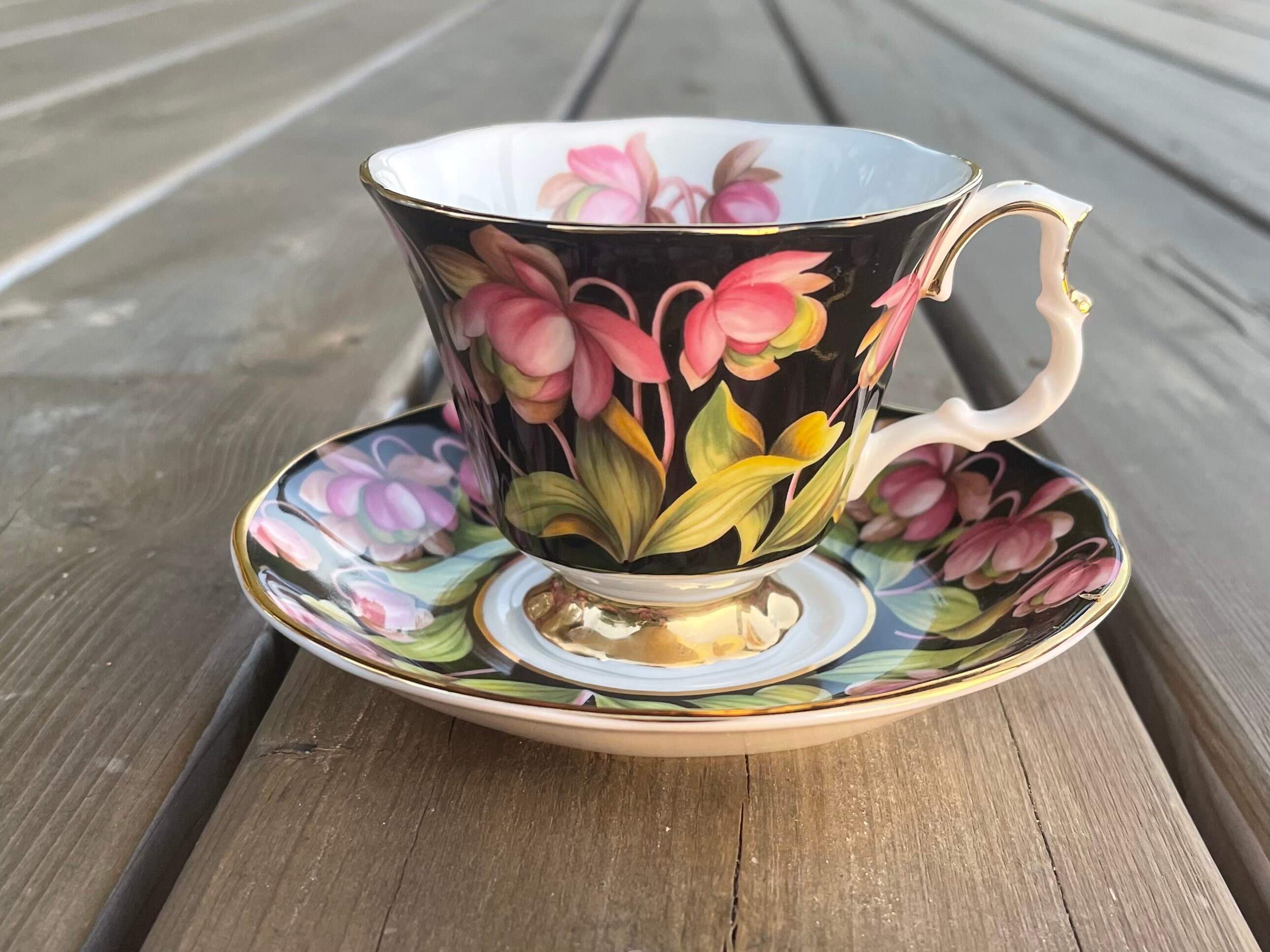 Vintage Royal Albert Provincial Flowers Series Pitcher Plant