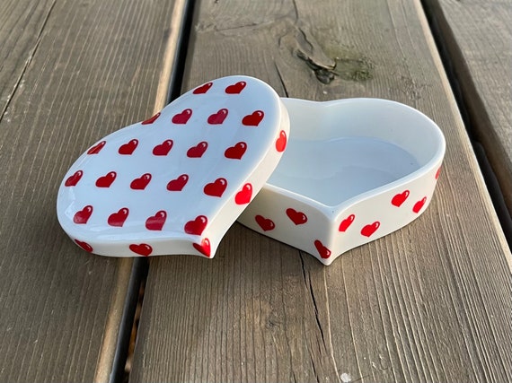 Vintage Pop Art Style Heart Red and White Porcela… - image 1