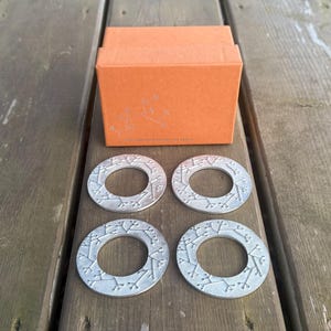 Set of Four Vintage 2002 Vilmain The Company Makes the Feast Pewter Napkin Rings in Original Box Made in the USA