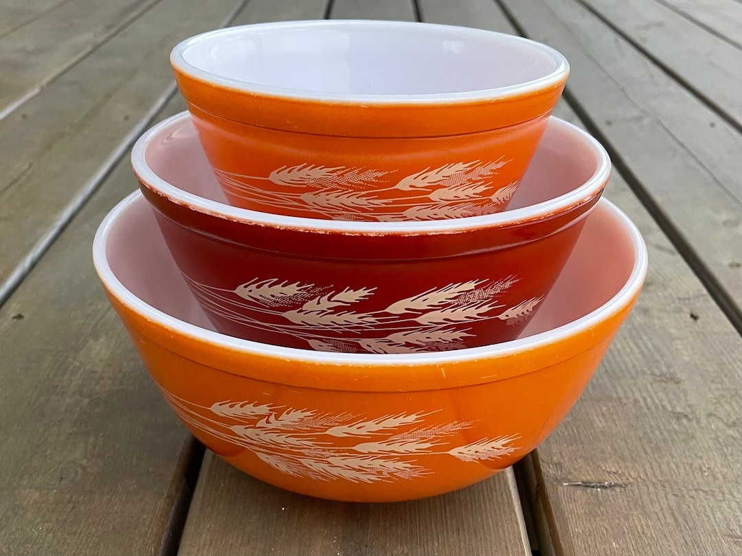 Vintage Pyrex Autumn Harvest Pattern Wheat Design Nesting Rust & Orange ...