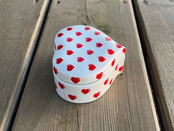 Vintage Pop Art Style Heart Red and White Porcela… - image 5