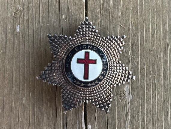 Vintage Masonic Silver Tone and Enamel in Hoc Signo Vinces “in
