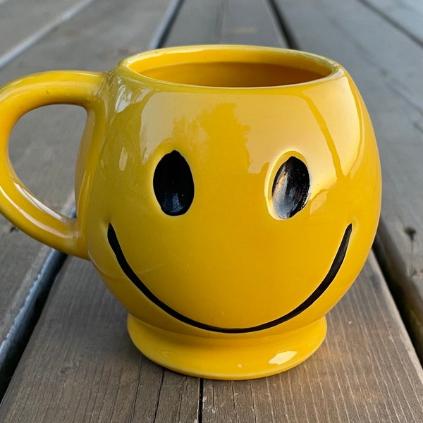 Vintage McCoy Have a Happy Day Yellow Smiley Face Coffee Mug Made in USA Retro Kitchen Coffee Cart Bar