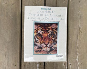 Carron WonderArt Tiger Latch Hook Kit 4131 15 Inch by 20 Inch Hooked Rug Kit Made in USA NOS New Old Stock