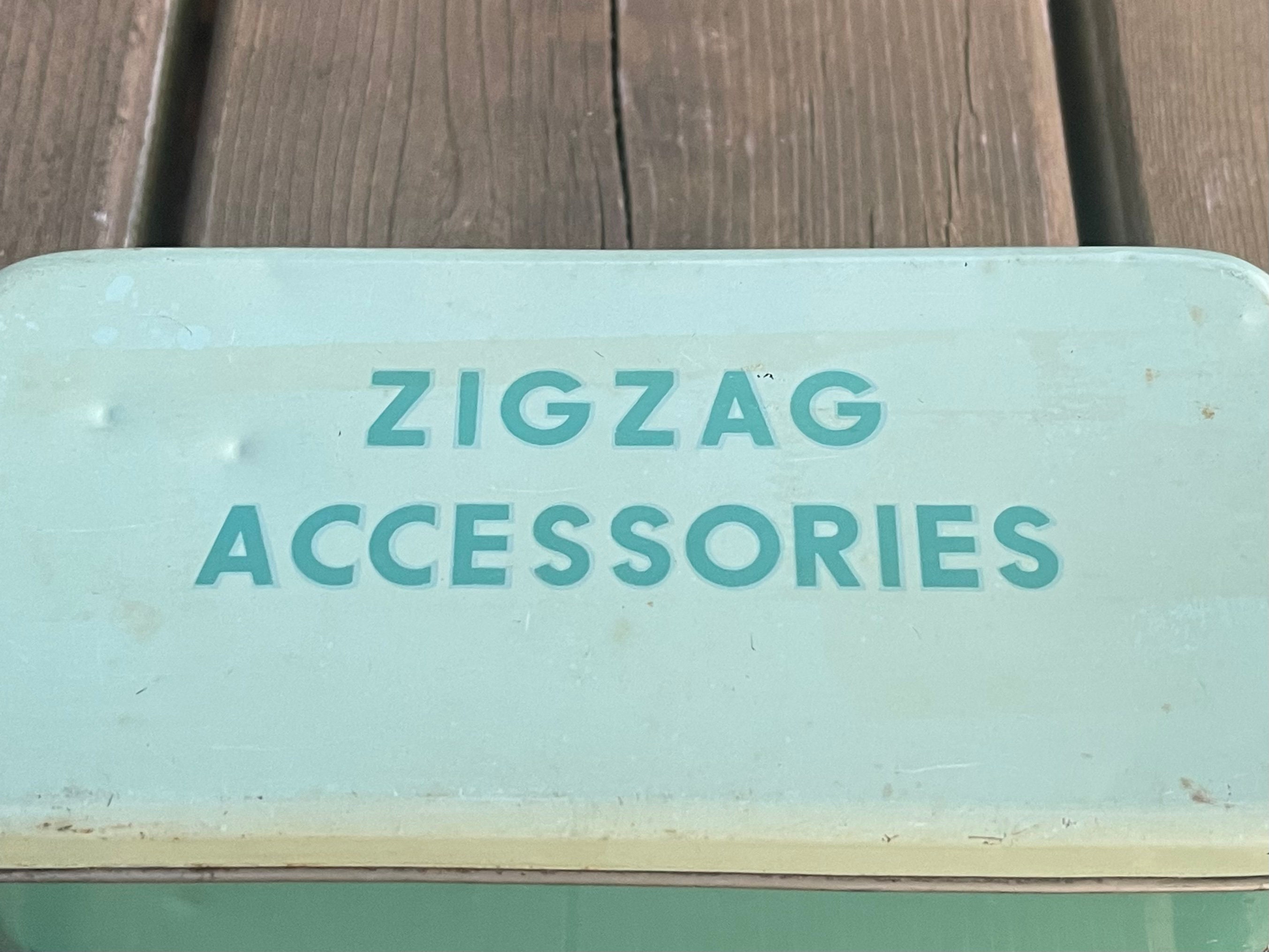 Vintage Zig Zag Accessories Blue Hinged Sewing Machine