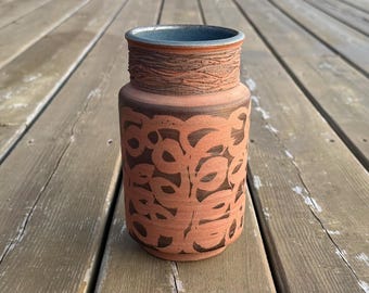 Vintage 1974 Hansen-Ross Pottery of Saskatchewan Studio Pottery Abstract Vase Signed Folmer Retro Pottery Decor Folmer Hansen David Ross