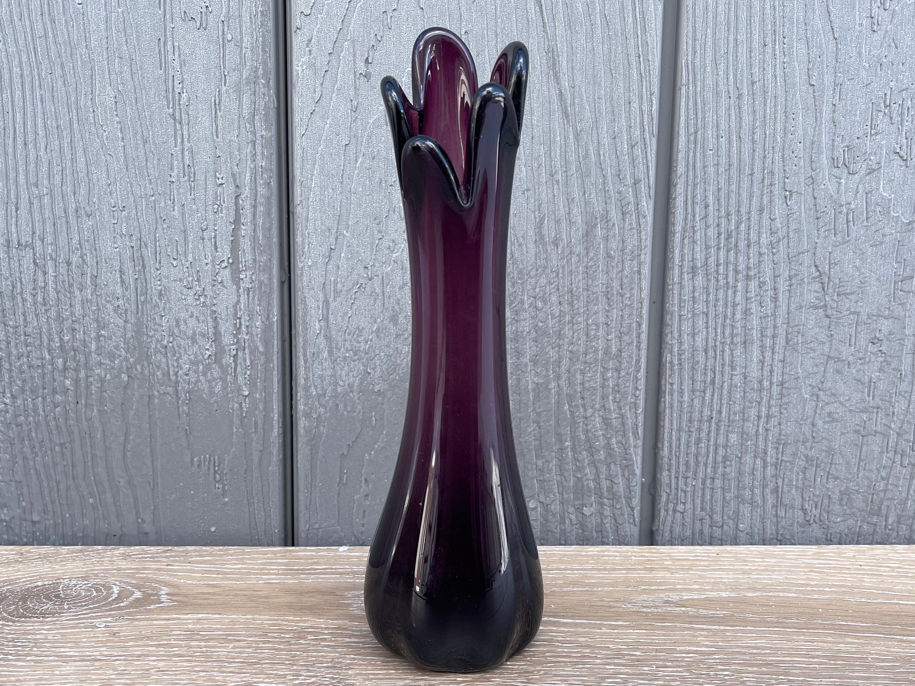 MCM Vase Italian Midcentury Modern Glass Vase Purple Tones. Amethyst Glass Vase Home Mantle Décor Housewarming Gift MCM Vase Italian Midcentury Modern Glass Vase Purple Tones. Amethyst Glass Vase Home Mantle Décor Housewarming Gift