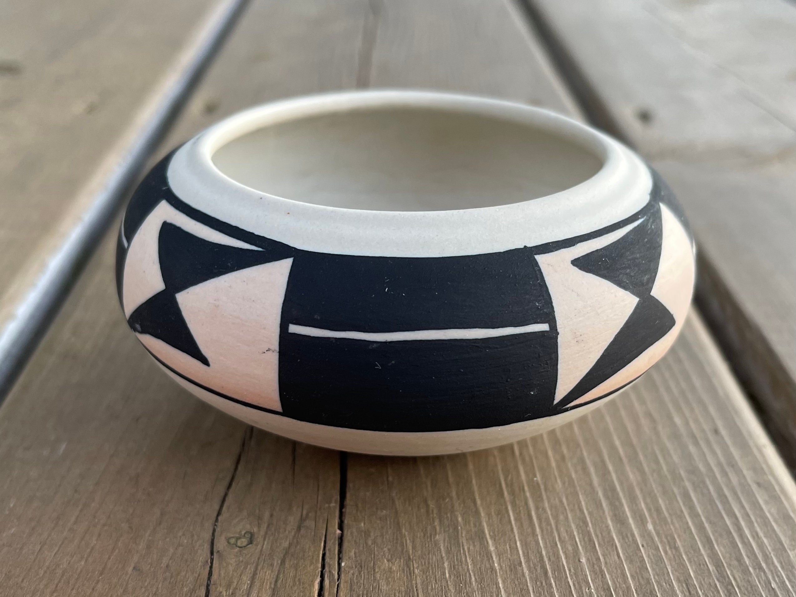 Native American Jar - Etsy Canada