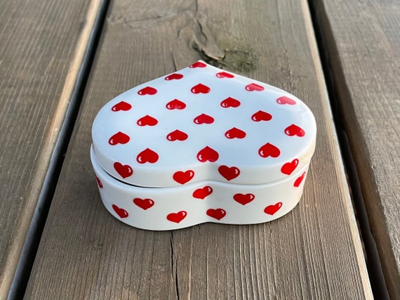 Vintage Pop Art Style Heart Red and White Porcela… - image 4
