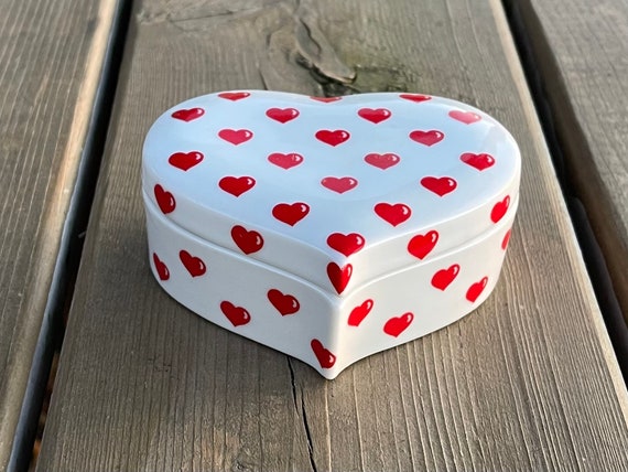 Vintage Pop Art Style Heart Red and White Porcela… - image 6
