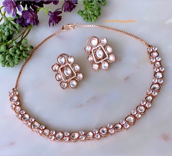 Single layer necklace deals