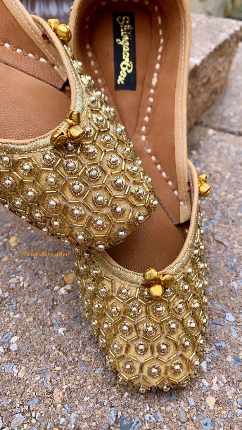 Designer Gold Beige Punjabi jutti shoes khussa Soft padded comfortable casual bridal Jaggo wedding gifts for Her Indian Pakistani Fashion
