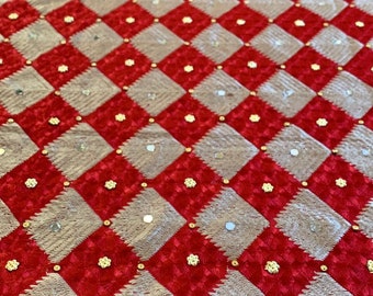 Dupatta nupcial tradicional punjabi de estilo chinon rojo, con bordados, hilos, piedras, adornos, espejos, para compromiso, jaggo y giddha.