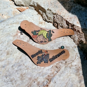 Howdy Halloween Dovetail Spur Straps