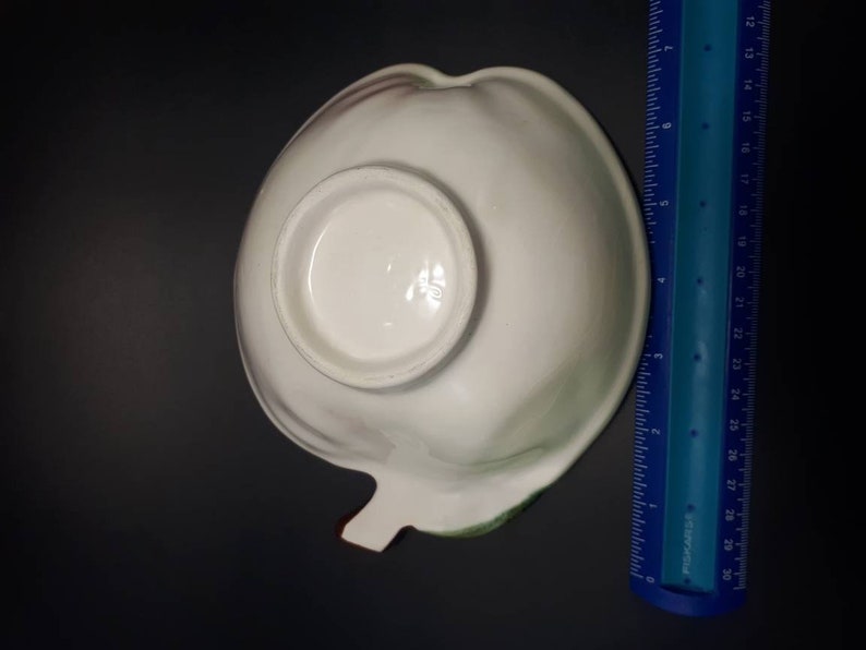 Vtg Apple Shaped Farmhouse Bowl